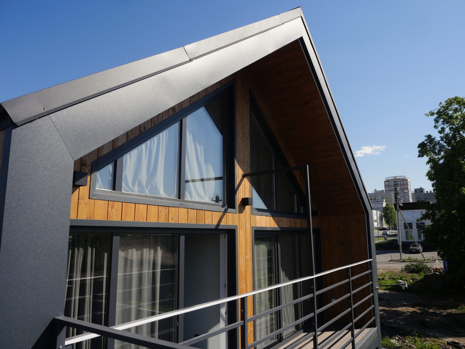 5-комнатный дом на Б. Хмельницкого, 120м²